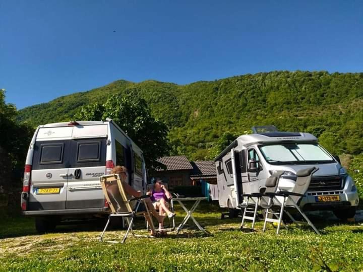 Bujtina Peshtan Guesthouse&Camping 테펠레너 외부 사진