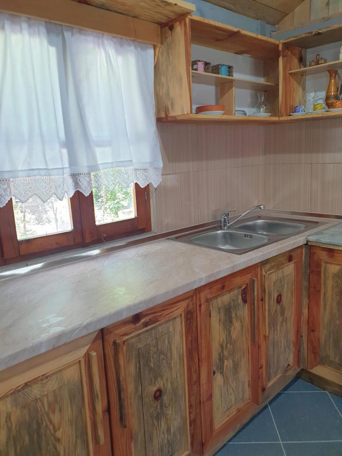 Bujtina Peshtan Guesthouse&Camping 테펠레너 외부 사진